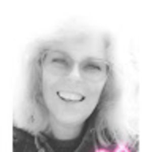 Meet your Posher, Roxanne j